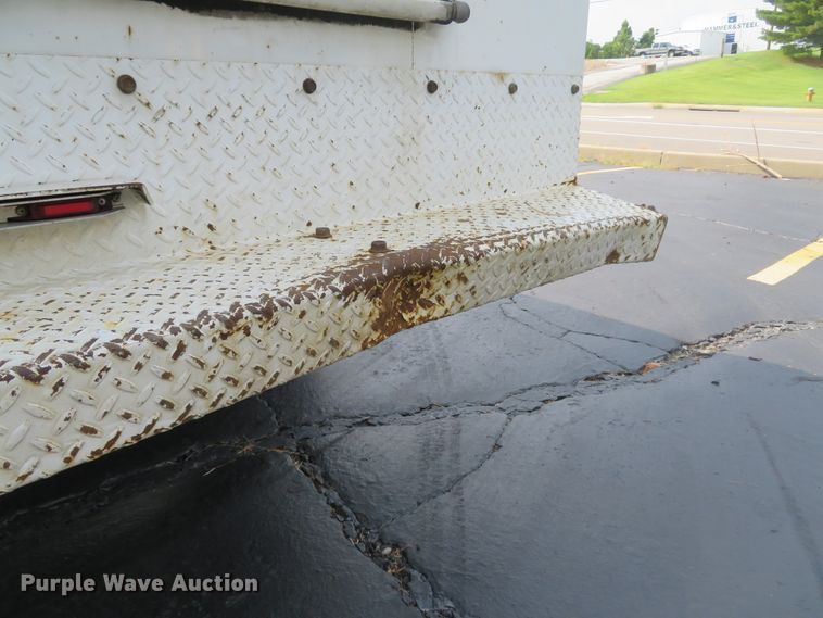 image for item DH1510 2005 Ford F450 Super Duty XL utility bed truck