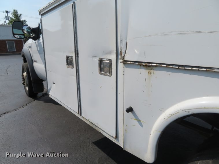 image for item DH1510 2005 Ford F450 Super Duty XL utility bed truck