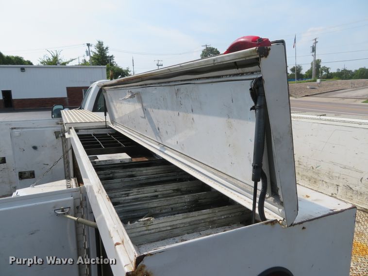 image for item DH1510 2005 Ford F450 Super Duty XL utility bed truck