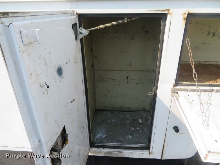 image for item DH1510 2005 Ford F450 Super Duty XL utility bed truck