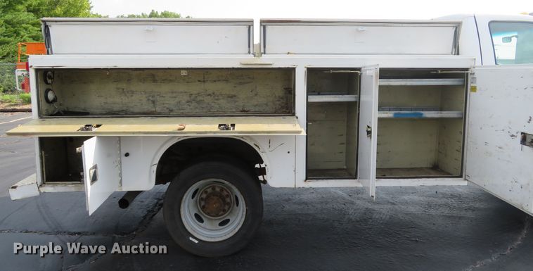 image for item DH1510 2005 Ford F450 Super Duty XL utility bed truck