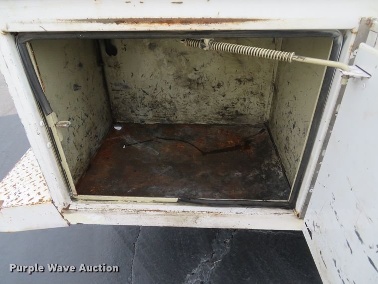 image for item DH1510 2005 Ford F450 Super Duty XL utility bed truck