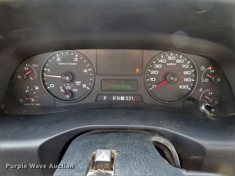 image for item DH1510 2005 Ford F450 Super Duty XL utility bed truck