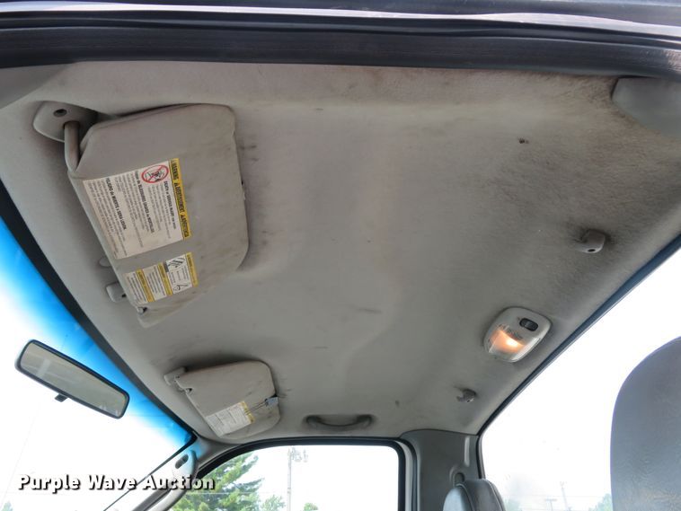 image for item DH1510 2005 Ford F450 Super Duty XL utility bed truck