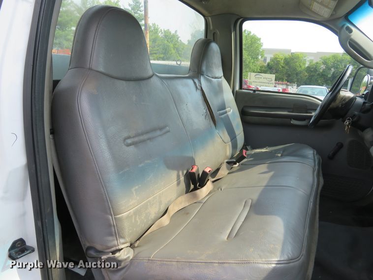 image for item DH1510 2005 Ford F450 Super Duty XL utility bed truck