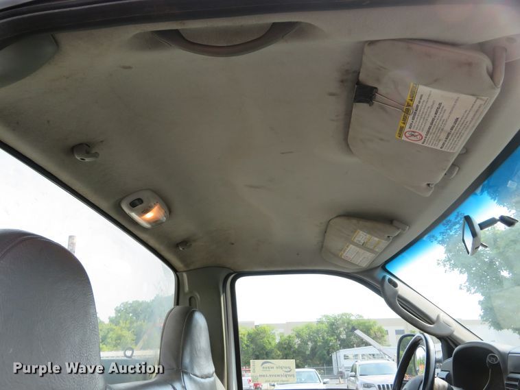 image for item DH1510 2005 Ford F450 Super Duty XL utility bed truck