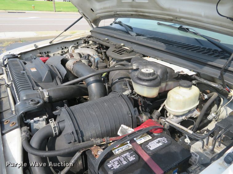 image for item DH1510 2005 Ford F450 Super Duty XL utility bed truck