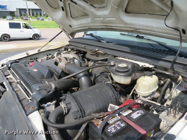 image for item DH1510 2005 Ford F450 Super Duty XL utility bed truck