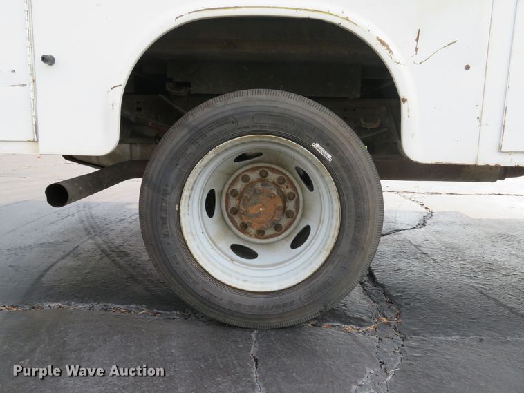 image for item DH1510 2005 Ford F450 Super Duty XL utility bed truck