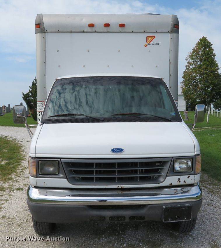image for item DH1514 2002 Ford Econoline E350 Super Duty box truck