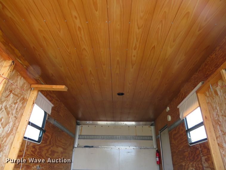 image for item DH1514 2002 Ford Econoline E350 Super Duty box truck