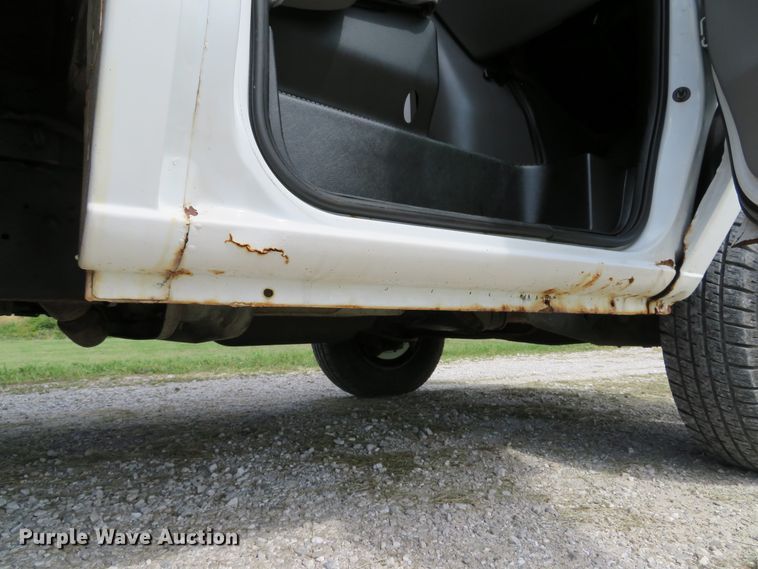 image for item DH1514 2002 Ford Econoline E350 Super Duty box truck