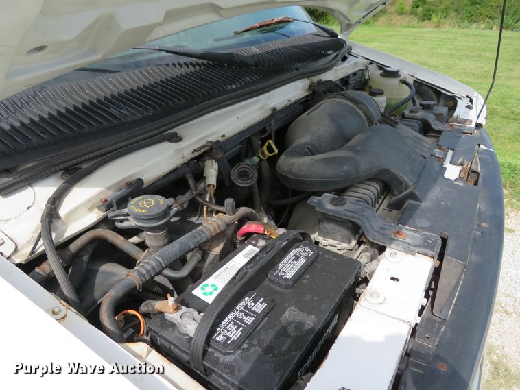image for item DH1514 2002 Ford Econoline E350 Super Duty box truck