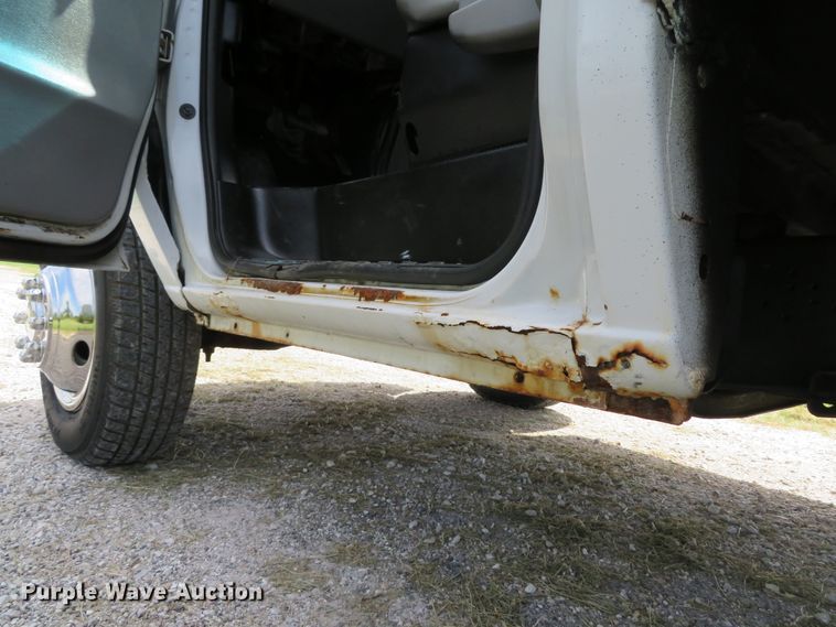 image for item DH1514 2002 Ford Econoline E350 Super Duty box truck