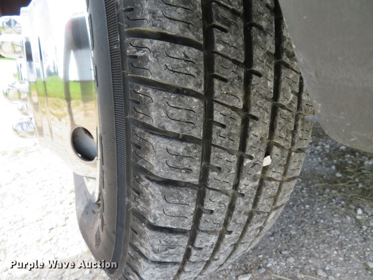 image for item DH1514 2002 Ford Econoline E350 Super Duty box truck