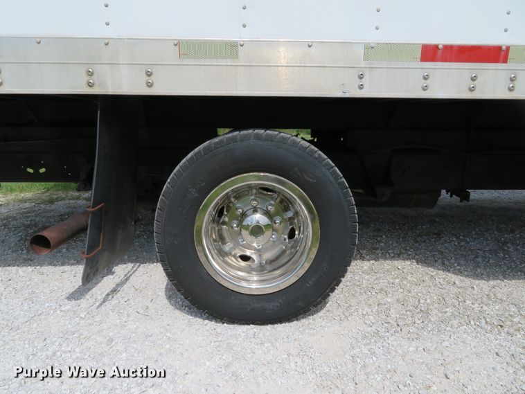 image for item DH1514 2002 Ford Econoline E350 Super Duty box truck