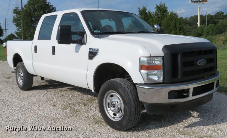 image for item DH1515 2010 Ford F250 Super Duty XL Crew Cab pickup truck