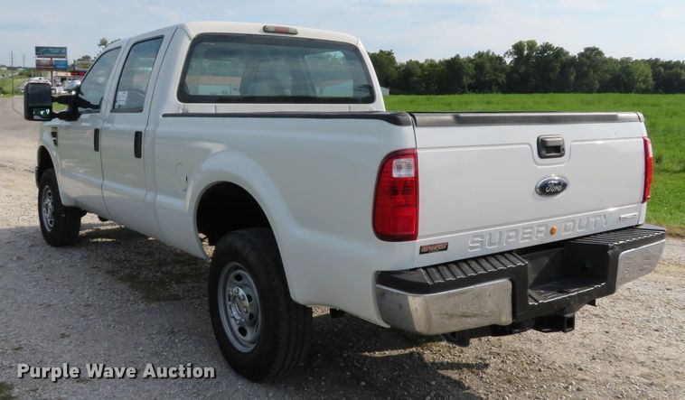 image for item DH1515 2010 Ford F250 Super Duty XL Crew Cab pickup truck