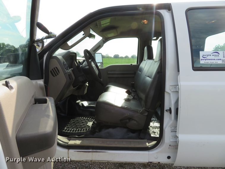image for item DH1515 2010 Ford F250 Super Duty XL Crew Cab pickup truck