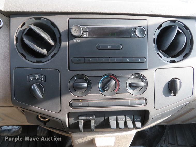 image for item DH1515 2010 Ford F250 Super Duty XL Crew Cab pickup truck