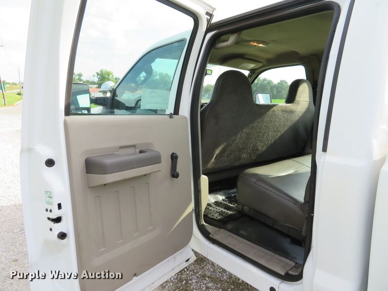 image for item DH1515 2010 Ford F250 Super Duty XL Crew Cab pickup truck