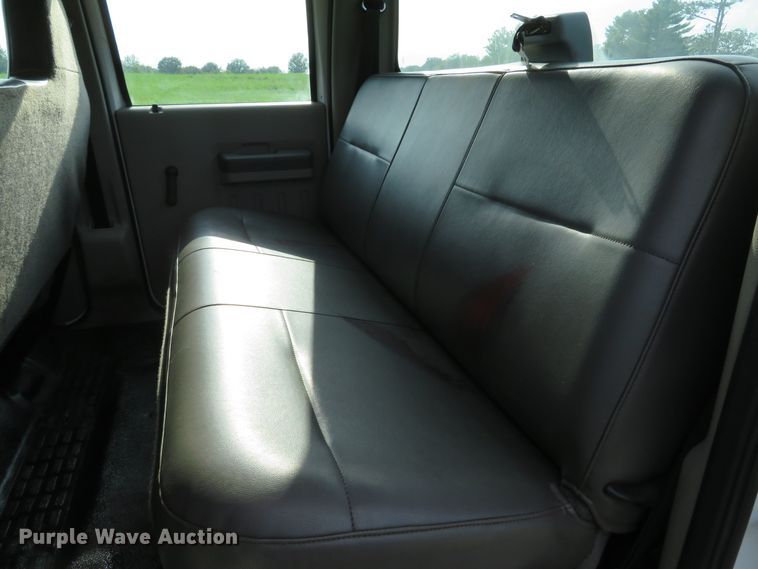 image for item DH1515 2010 Ford F250 Super Duty XL Crew Cab pickup truck