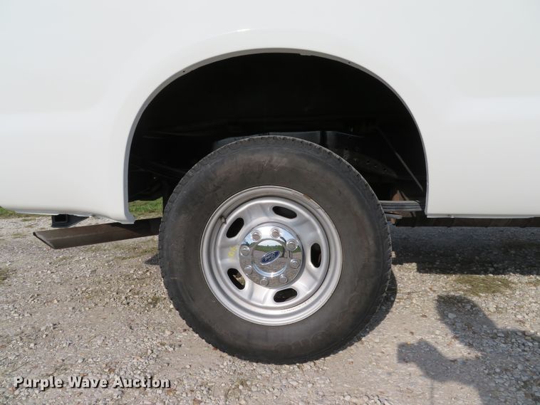 image for item DH1515 2010 Ford F250 Super Duty XL Crew Cab pickup truck