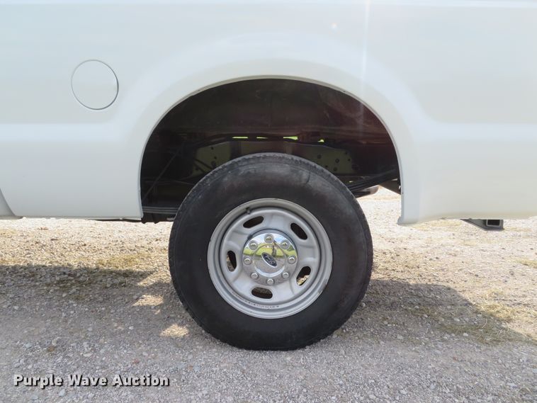 image for item DH1515 2010 Ford F250 Super Duty XL Crew Cab pickup truck