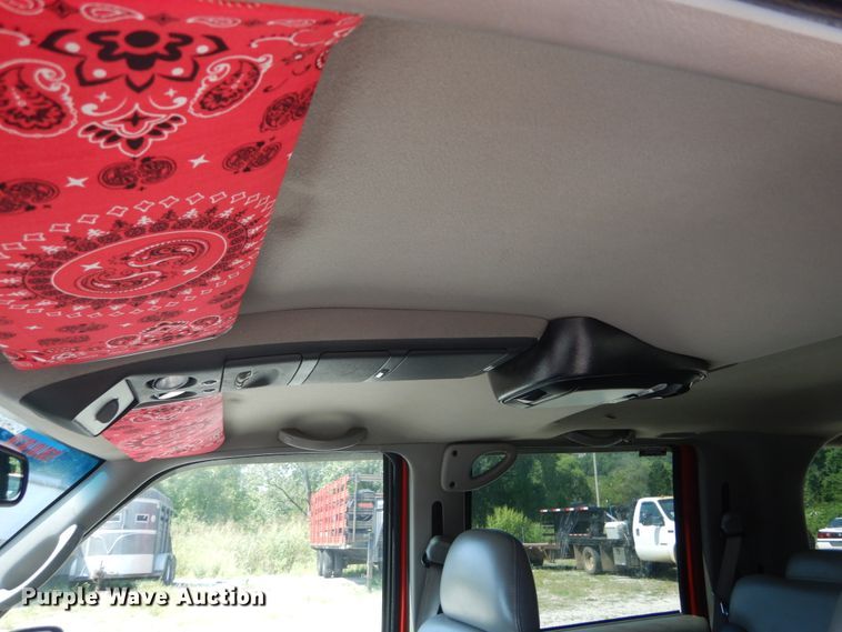 image for item DH2001 2000 Chevrolet Tahoe SUV