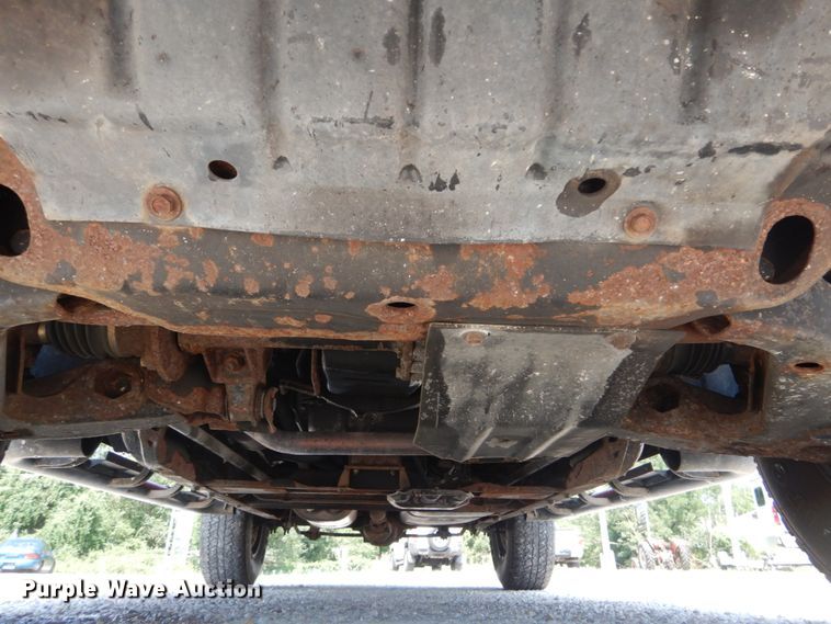 image for item DH2001 2000 Chevrolet Tahoe SUV