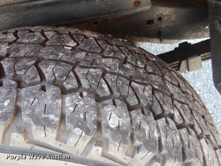 image for item DH2001 2000 Chevrolet Tahoe SUV