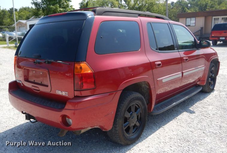 image for item DH2002 2004 GMC Envoy XL SUV