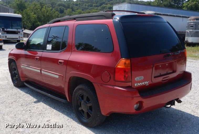 image for item DH2002 2004 GMC Envoy XL SUV