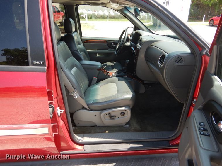 image for item DH2002 2004 GMC Envoy XL SUV