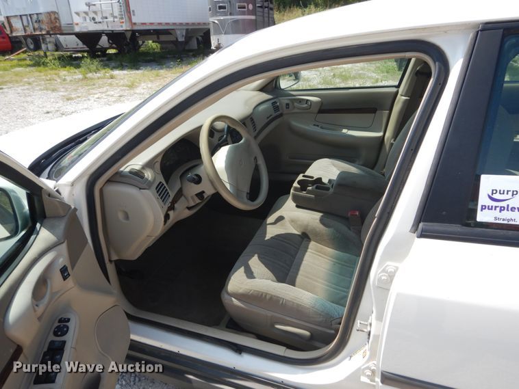 image for item DH2003 2004 Chevrolet Impala