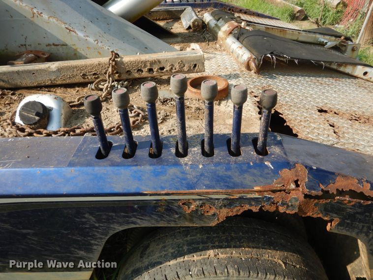 image for item DH2005 1995 Ford F450 Super Duty tow truck