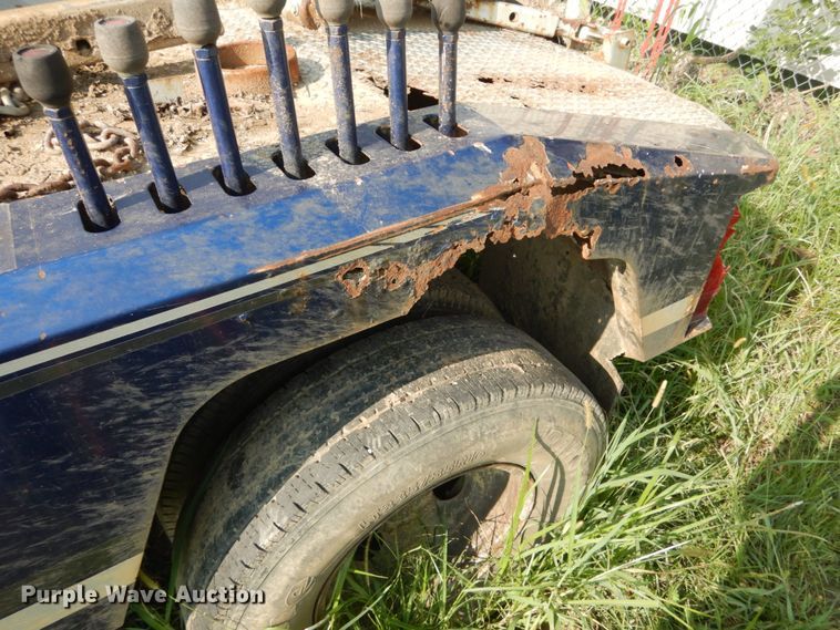 image for item DH2005 1995 Ford F450 Super Duty tow truck