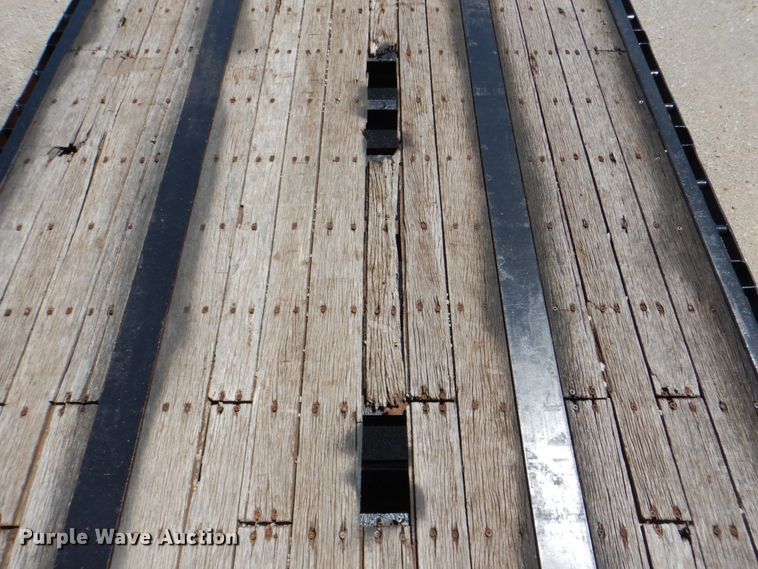 image for item DH5262 1998 Transcraft TL2000 flatbed trailer