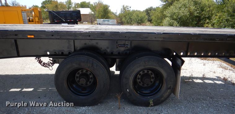 image for item DH5262 1998 Transcraft TL2000 flatbed trailer