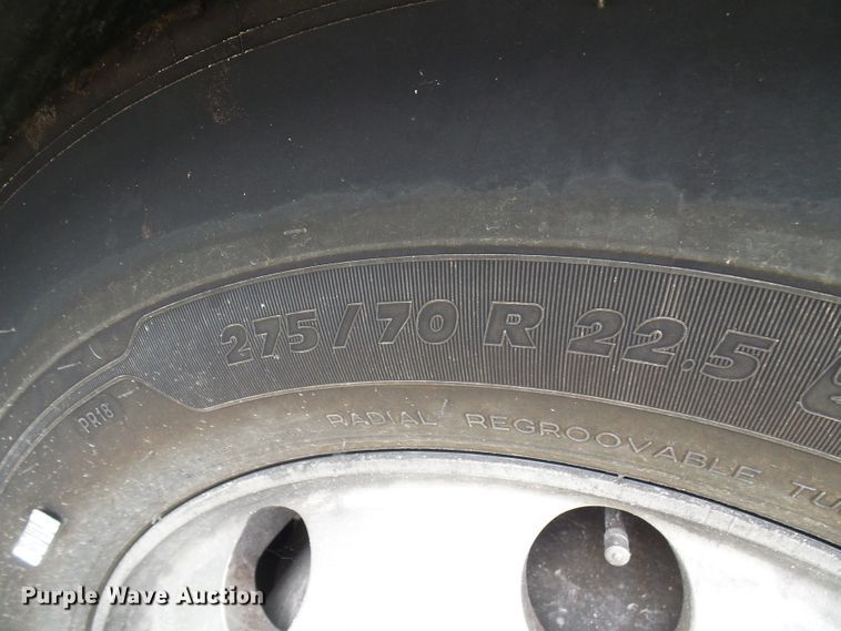 image for item DI0602 2001 New Flyer D40 LF coach bus