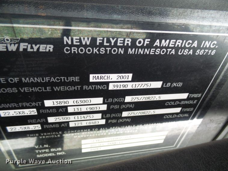 image for item DI0602 2001 New Flyer D40 LF coach bus