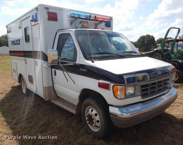 image for item DI1751 1994 Ford Econoline E350 ambulance