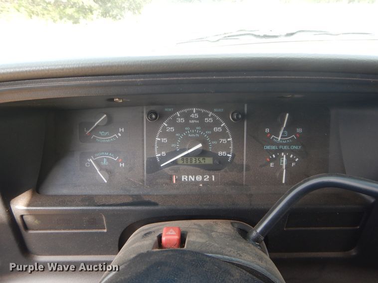 image for item DI1751 1994 Ford Econoline E350 ambulance