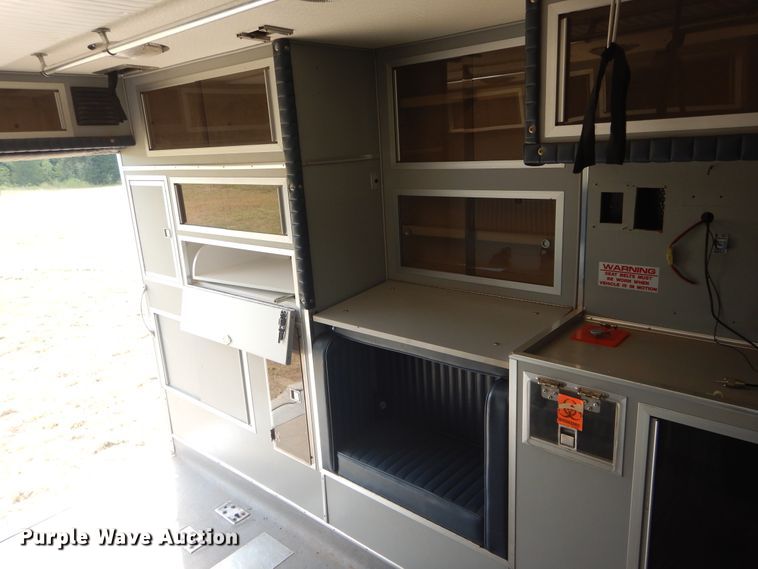 image for item DI1751 1994 Ford Econoline E350 ambulance