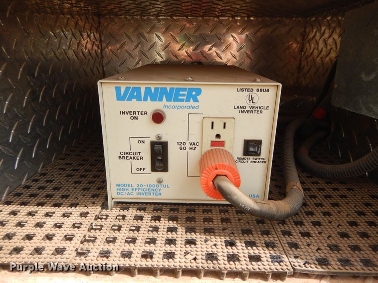 image for item DI1751 1994 Ford Econoline E350 ambulance