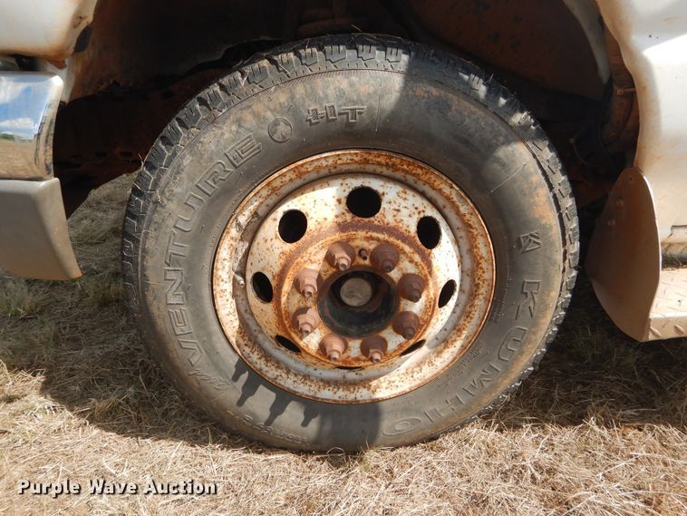 image for item DI1751 1994 Ford Econoline E350 ambulance