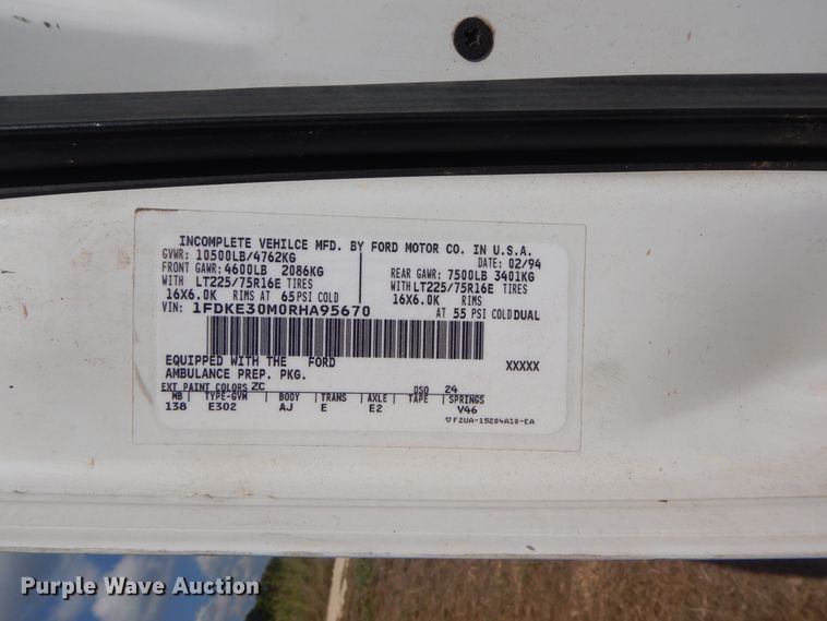 image for item DI1751 1994 Ford Econoline E350 ambulance