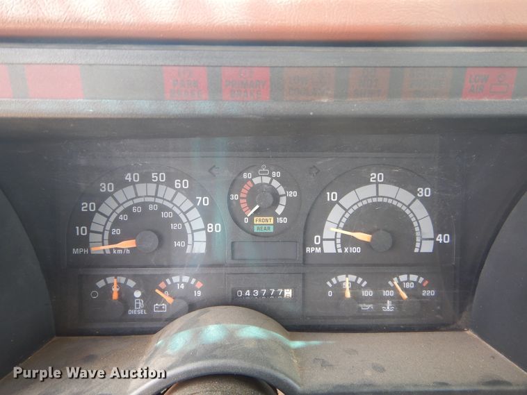 image for item DI1759 1994 GMC TopKick C6500 bucket truck