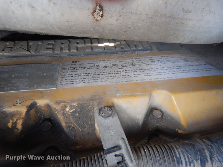 image for item DI1759 1994 GMC TopKick C6500 bucket truck