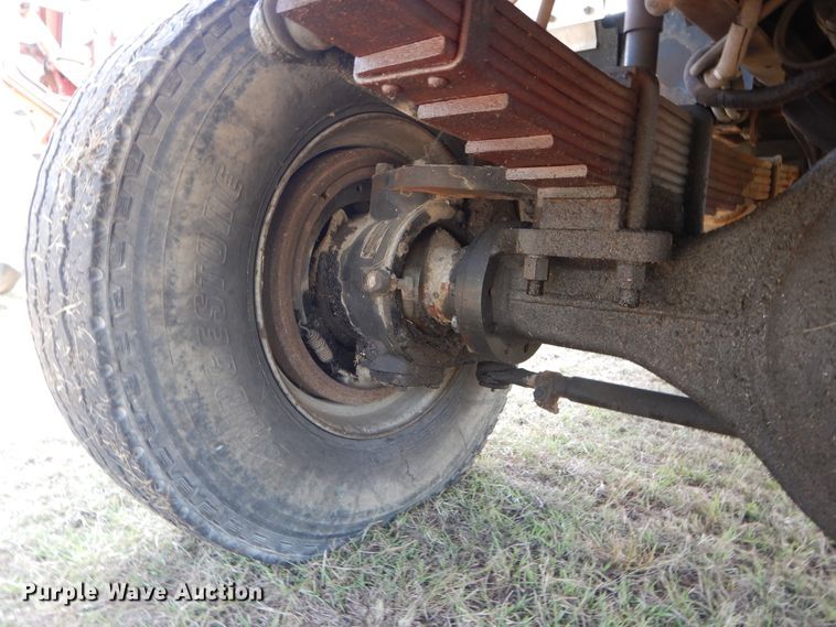 image for item DI1759 1994 GMC TopKick C6500 bucket truck